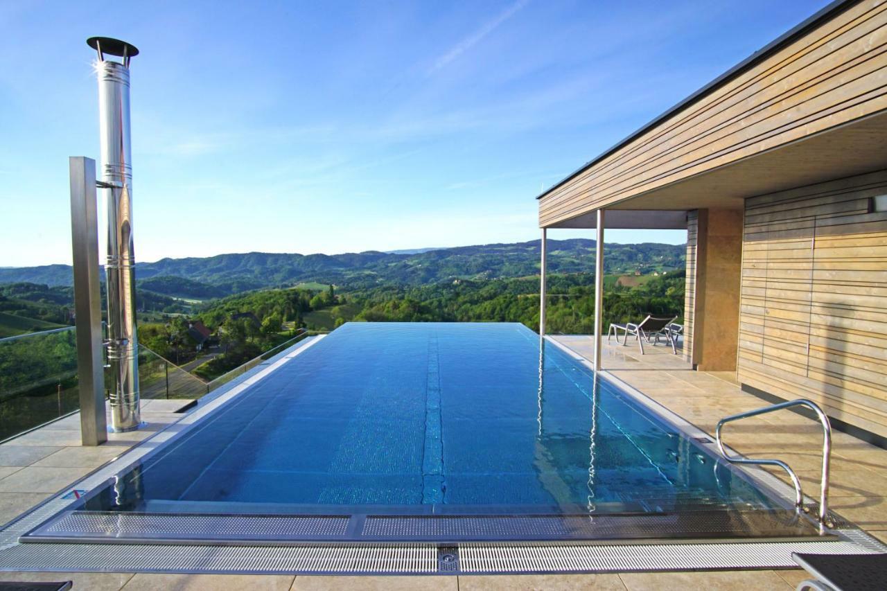 Glanz an der Weinstraße Mahorko Wein Wellness Wasserbueffel מראה חיצוני תמונה